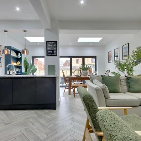 Clover Lodge Portsmouth Luxury Home With Off Road Free Parking מראה חיצוני תמונה