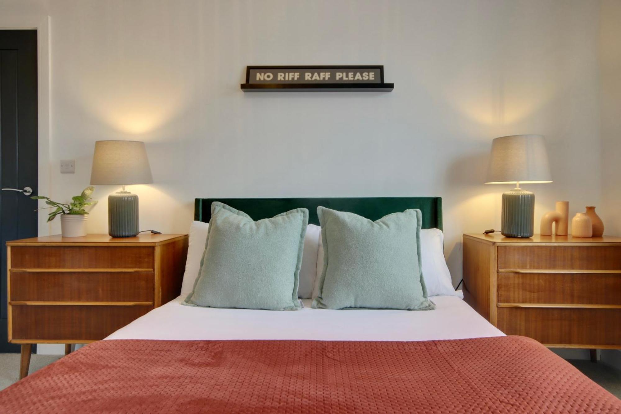 Clover Lodge Portsmouth Luxury Home With Off Road Free Parking מראה חיצוני תמונה